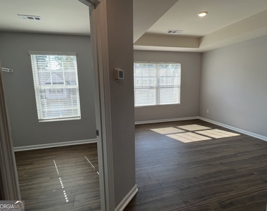 67 Chastain Circle - Photo Thumbnail 6