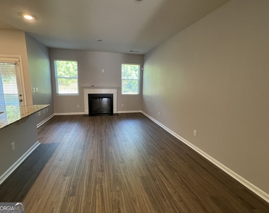67 Chastain Circle - Photo Thumbnail 2