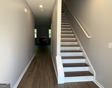 67 Chastain Circle - Photo Thumbnail 5