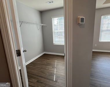 67 Chastain Circle - Photo Thumbnail 7