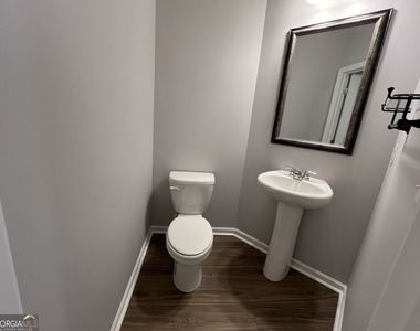 67 Chastain Circle - Photo Thumbnail 4