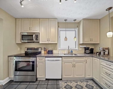 1071 Standard Drive Ne - Photo Thumbnail 11