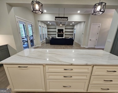 10490 Rivertown Road - Photo Thumbnail 9
