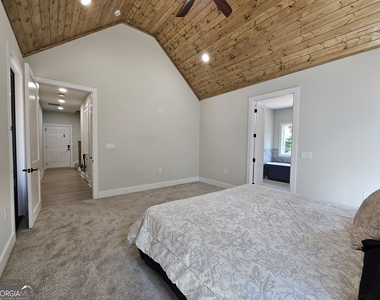 10490 Rivertown Road - Photo Thumbnail 22
