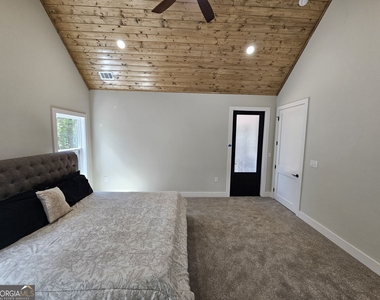 10490 Rivertown Road - Photo Thumbnail 23