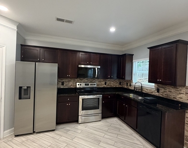 1519 Swamp Cabbage Drive - Photo Thumbnail 10