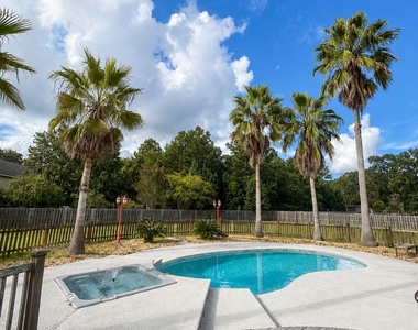655 Bristol Hammock Circle - Photo Thumbnail 1
