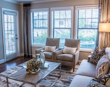 100 Pinhurst Drive - Photo Thumbnail 17