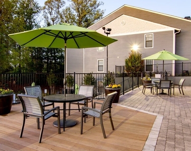 100 Pinhurst Drive - Photo Thumbnail 36