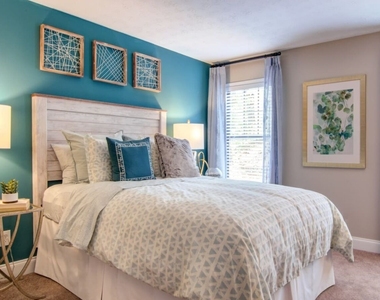100 Pinhurst Drive - Photo Thumbnail 20