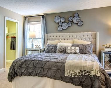 100 Pinhurst Drive - Photo Thumbnail 19