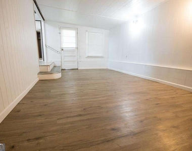 153 Commerce Lane - Photo Thumbnail 18