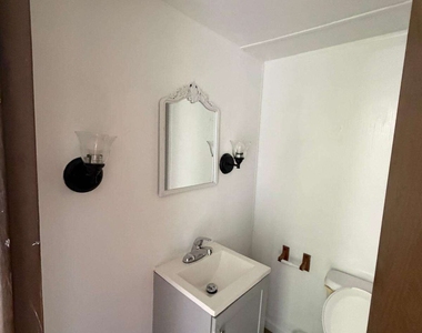 153 Commerce Lane - Photo Thumbnail 14