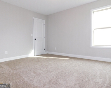 2214 Savannah Drive - Photo Thumbnail 12