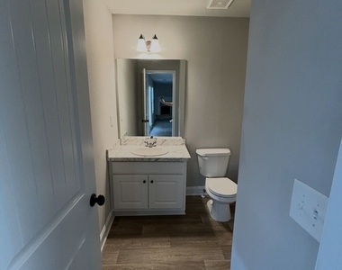 2214 Savannah Drive - Photo Thumbnail 11