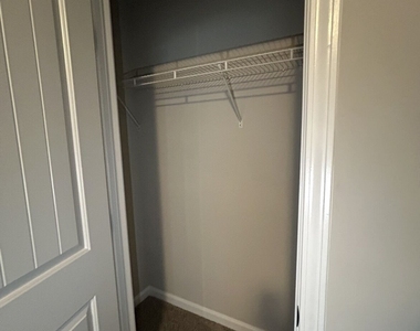 2214 Savannah Drive - Photo Thumbnail 28