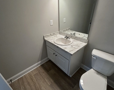 2214 Savannah Drive - Photo Thumbnail 12