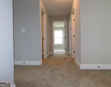 2214 Savannah Drive - Photo Thumbnail 7