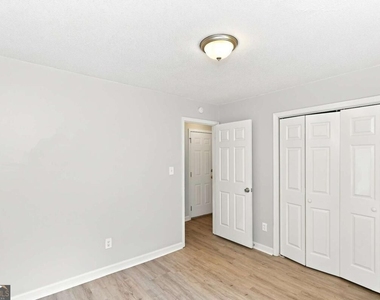345 Bomar Lane - Photo Thumbnail 9