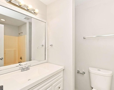 345 Bomar Lane - Photo Thumbnail 12