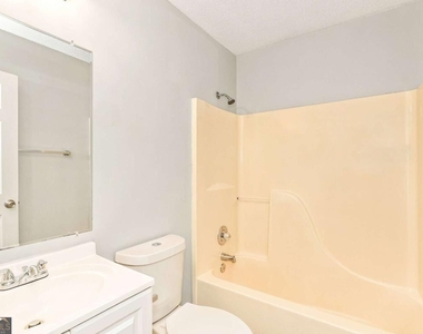 345 Bomar Lane - Photo Thumbnail 13