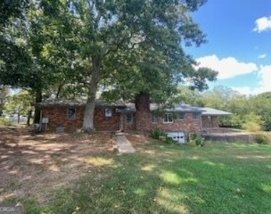 69 Thurmond Road Ne - Photo Thumbnail 3