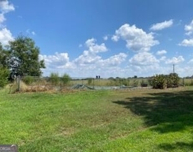 69 Thurmond Road Ne - Photo Thumbnail 9