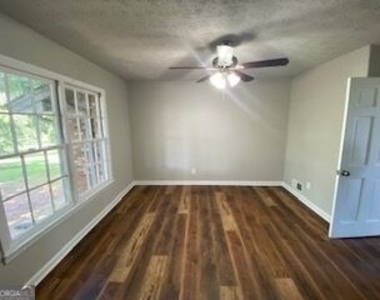 69 Thurmond Road Ne - Photo Thumbnail 12