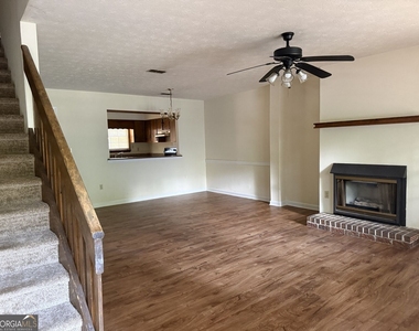 250 Highland Park Drive - Photo Thumbnail 1