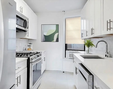 200 Prospect Park West - Photo Thumbnail 4