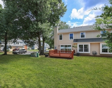 44 Whitby Cir - Photo Thumbnail 35