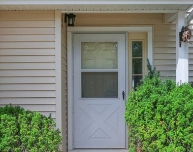 44 Whitby Cir - Photo Thumbnail 4