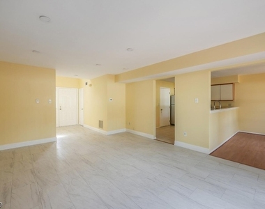 44 Whitby Cir - Photo Thumbnail 13