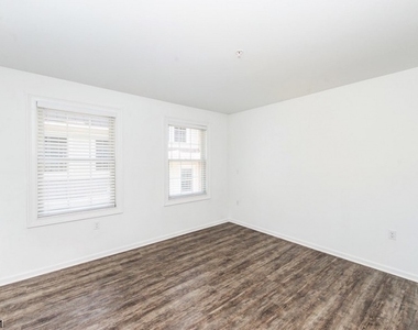 1 Leona Dr Unit 26 - Photo Thumbnail 12