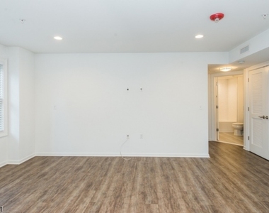 1 Leona Dr Unit 26 - Photo Thumbnail 9