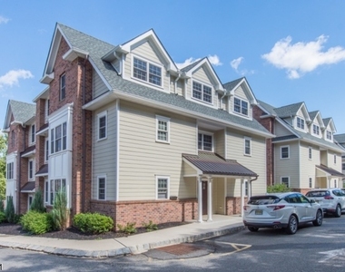 1 Leona Dr Unit 26 - Photo Thumbnail 1