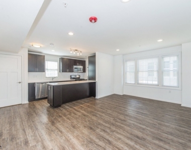 1 Leona Dr Unit 26 - Photo Thumbnail 4