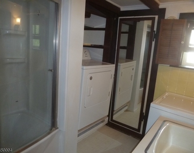 89 Asbury Rd - Photo Thumbnail 13