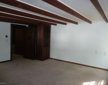 89 Asbury Rd - Photo Thumbnail 18