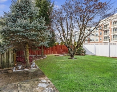 29 Washington St - Photo Thumbnail 23