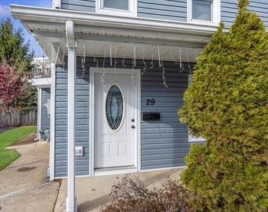 29 Washington St - Photo Thumbnail 2