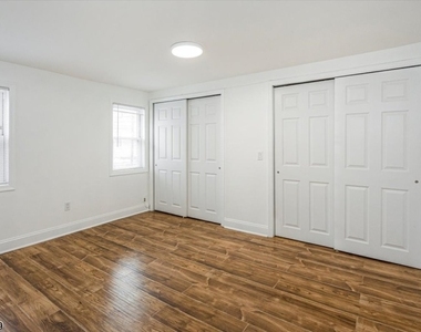 29 Washington St - Photo Thumbnail 18
