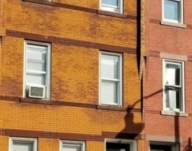 110 N Stockton Street - Photo Thumbnail 4