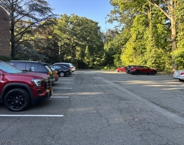 112 Lincoln Park - Photo Thumbnail 11