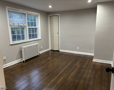 112 Lincoln Park - Photo Thumbnail 2