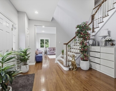 18 Puddingstone Rd - Photo Thumbnail 5