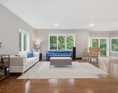 18 Puddingstone Rd - Photo Thumbnail 12