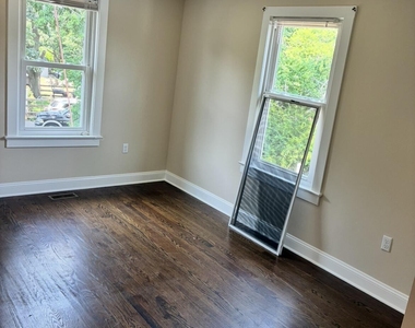 124 Wilson Avenue - Photo Thumbnail 10