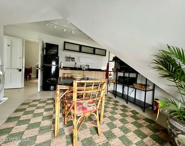 74 Mount Hermon Way - Photo Thumbnail 7