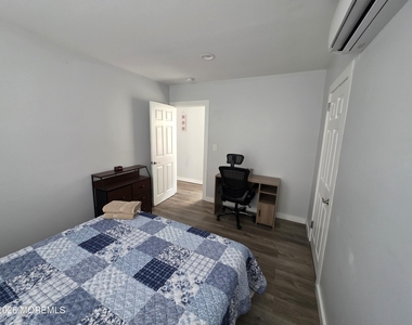 115 Blaine Avenue - Photo Thumbnail 10